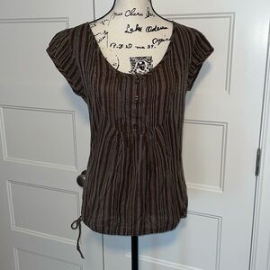 North Face lightweight brown striped Henley tank, size medium